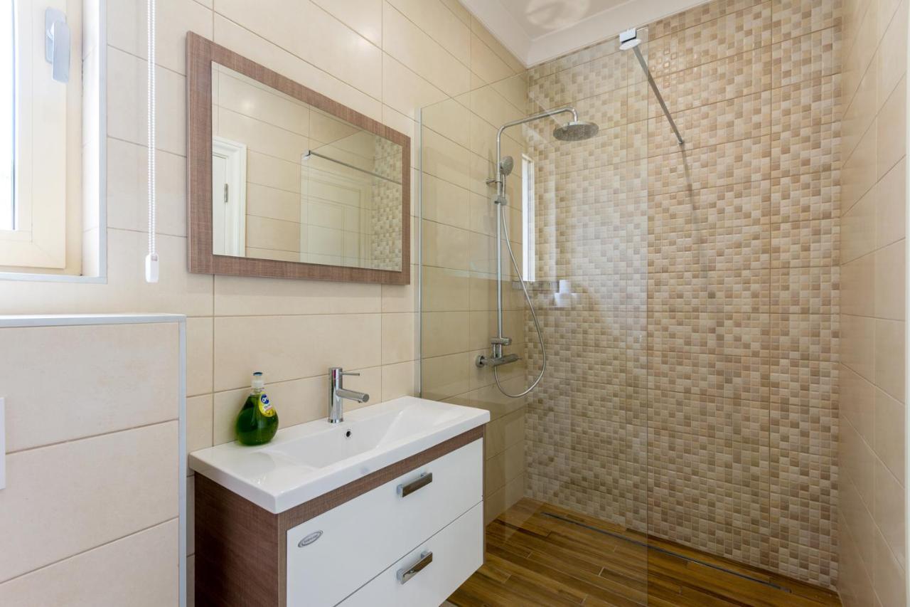 Apartamento Boka Di Mare Tivat Exterior foto